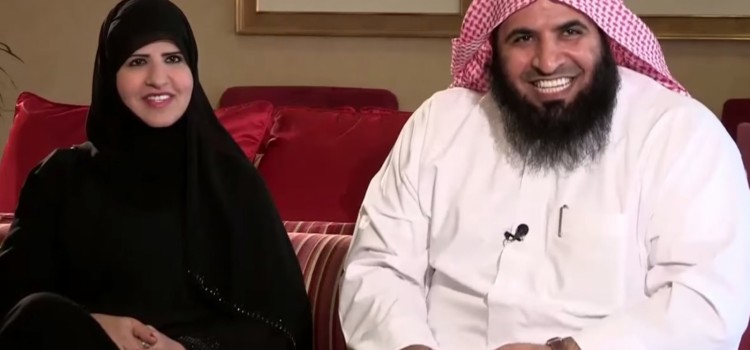 Cheikh Ahmad al-Ghamedi a reçu des menaces de mort suite à une apparition à la télévision avec sa femme, le visage découvert et portait de maquillage.